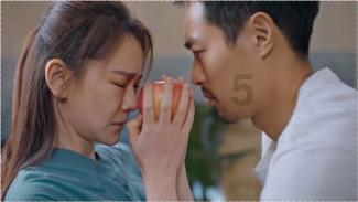 她是缅甸最大女毒枭,4岁就会用枪,烟不离手,被称“女皇帝”
